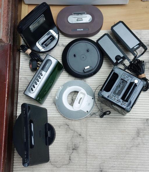  — Garage Clearance,Speakers,Radios/Alarms Bundl