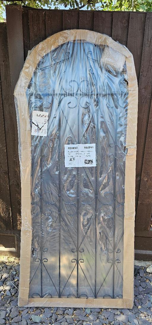  — Regent Tall Single Metal Gate