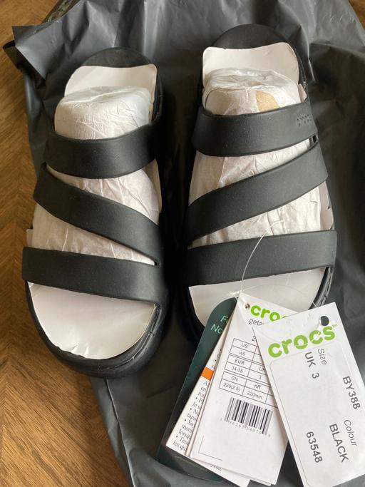  — Crocs