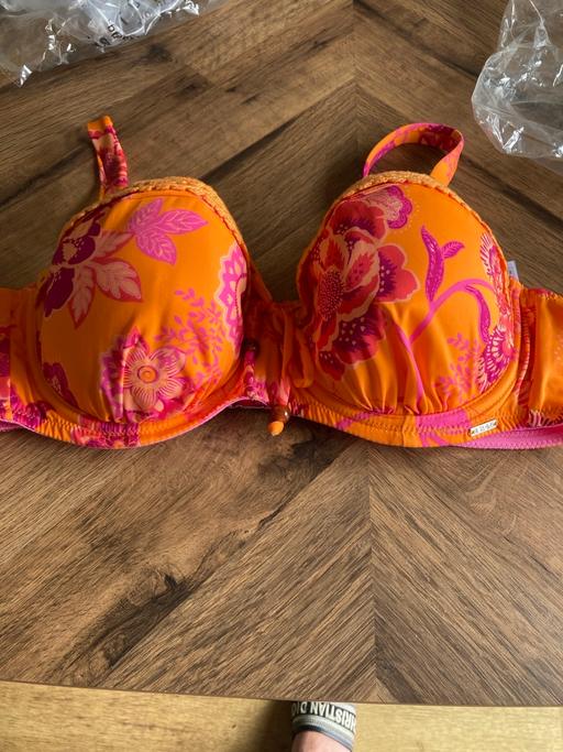  — Bikini top