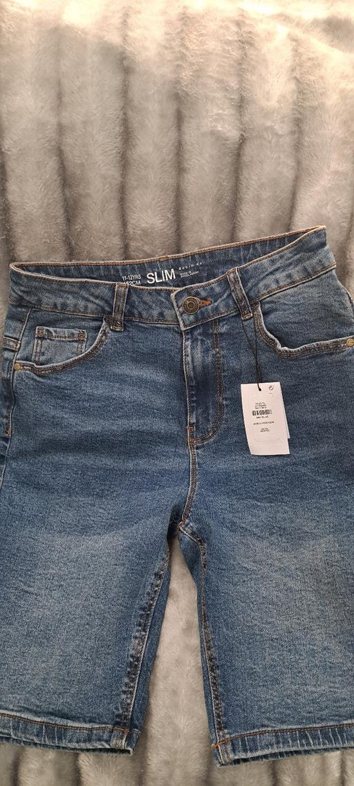  — Primark shorts Age 11-12