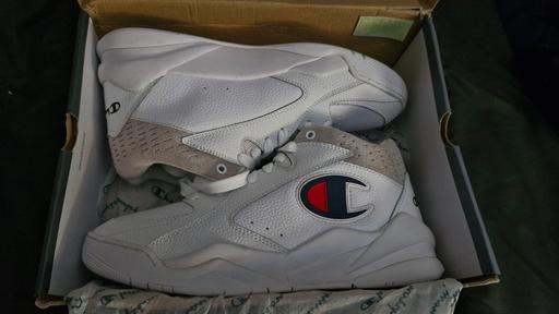  — brand new champion trainers size 8