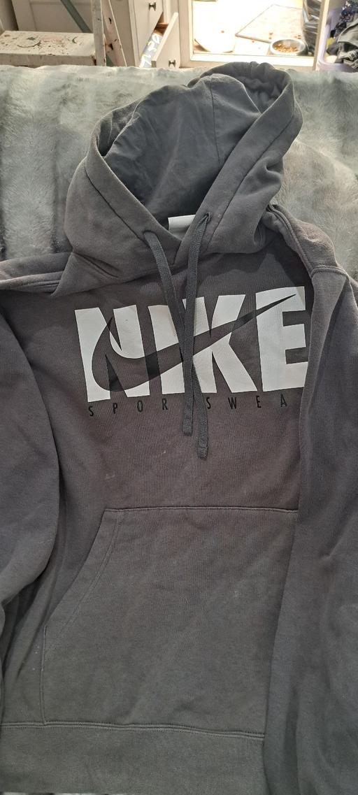  — Nike Hoodie Size M
