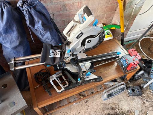  — Sliding mitre saw