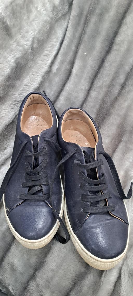  — John Lew8s Trainers  EU38