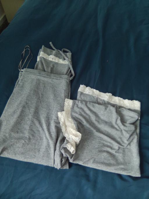  — pjs