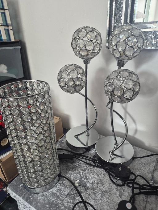  — 3 LOVELY LAMPS