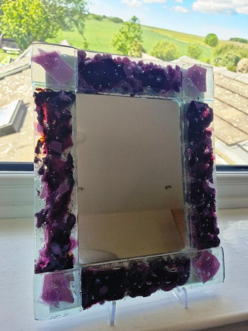  — Glass mirror
