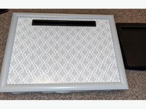  — Tablet lap tray