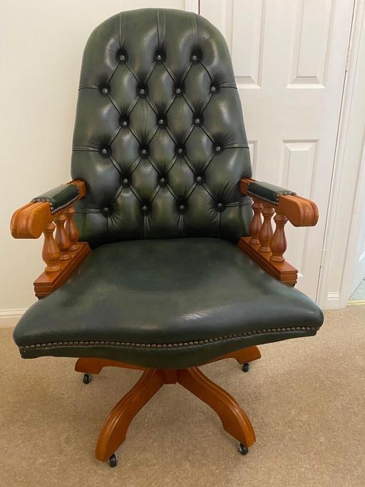  — Desk & Chair