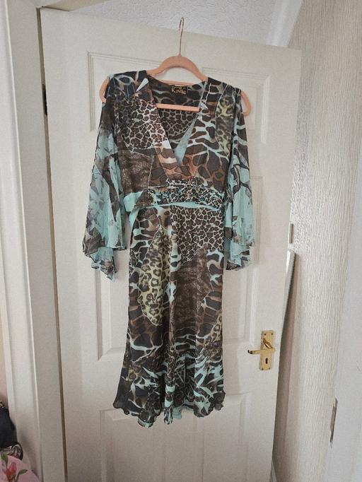  — Stunning kasike designer dress, size 12/14.