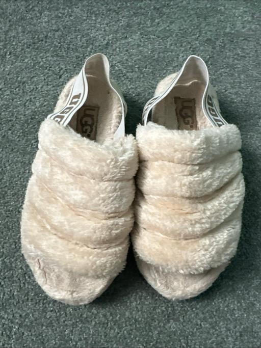  — woman slippers UGGS genuine size 37