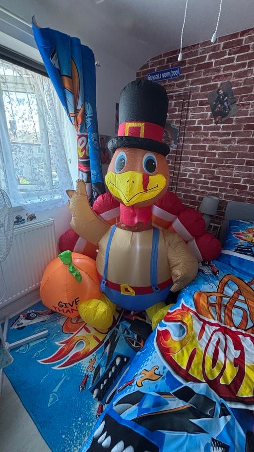  — Inflatable Turkey
