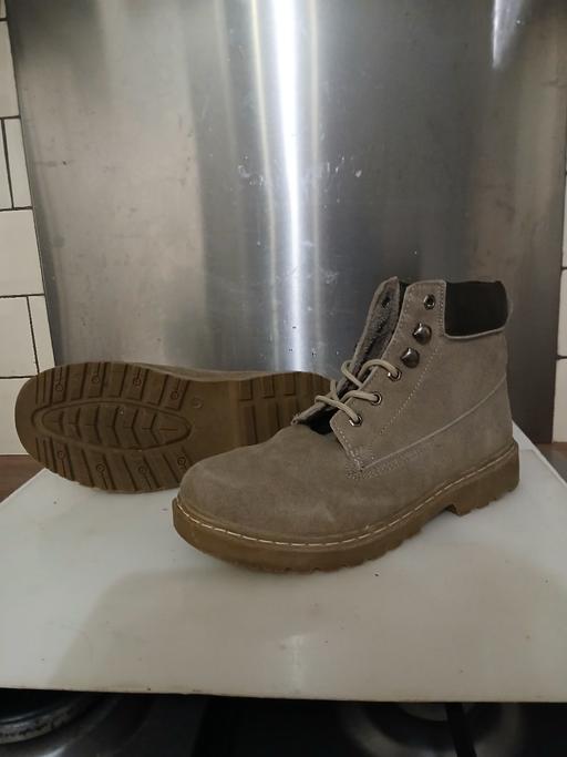  — Mens Boots
