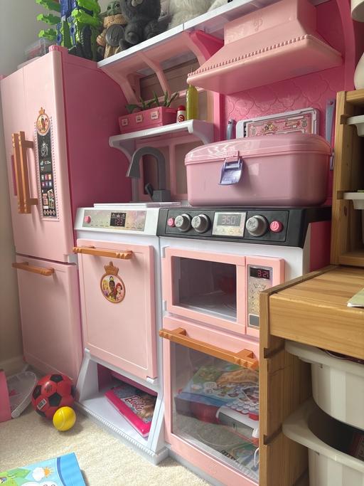  — Disney princess kitchen