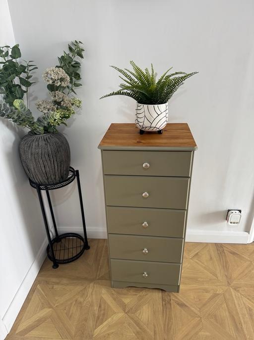  — Pine tallboy