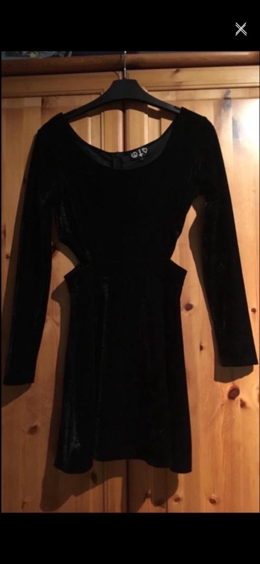  — Black Velvet LBD Size 6