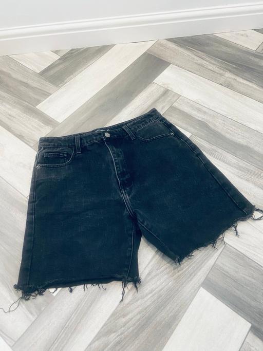  — (12) PRETTYLITTLETHING SHORTS