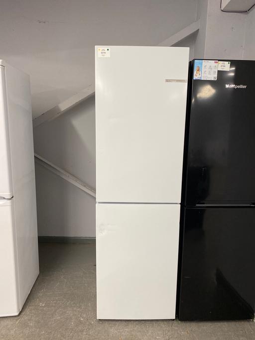  — (692) BOSCH 50/50 FRIDGE FREEZER