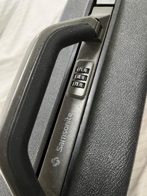  — Samsonite brief case