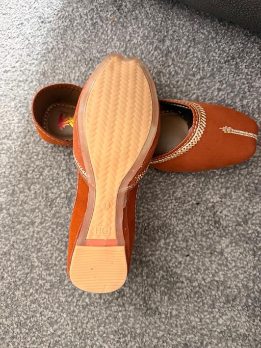  — Panjbi shoes