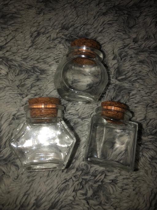  — Storage jars