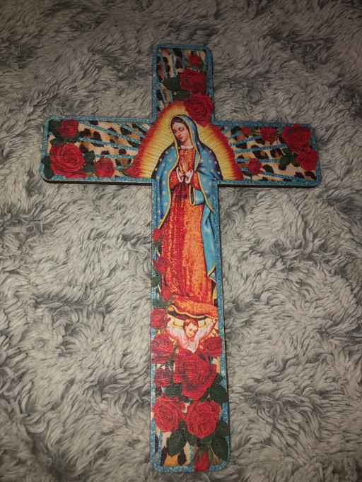  — Wooden cross