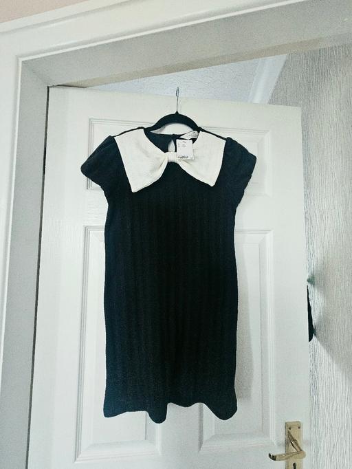  — Girls H&M dress, age 8/10 years..NEW