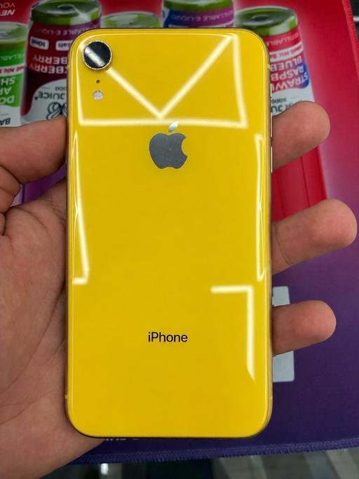  — Iphone xr 64 GB