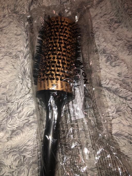  — New hair brush
