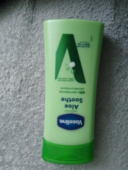  — vaseline Aloe soothe and