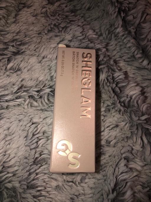  — Liquid contour