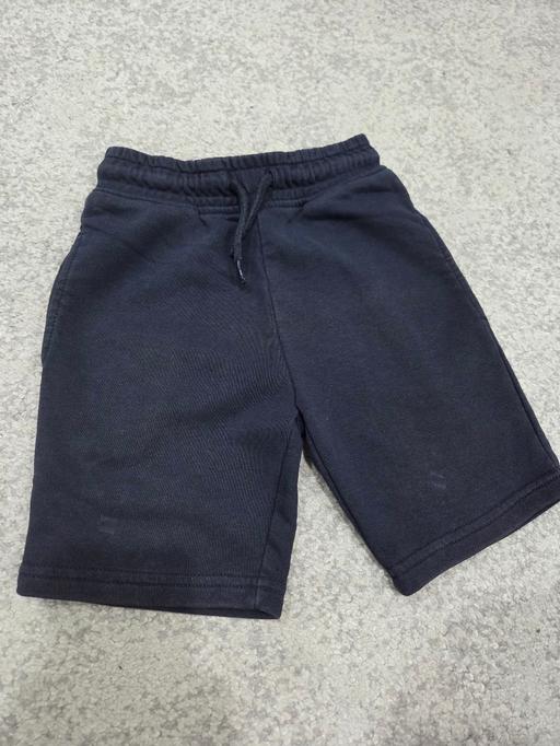  — Age 6 NEXT navy shorts