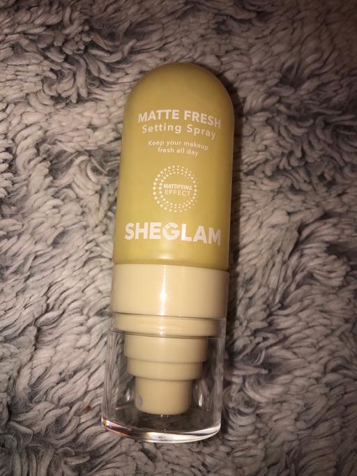  — New setting spray