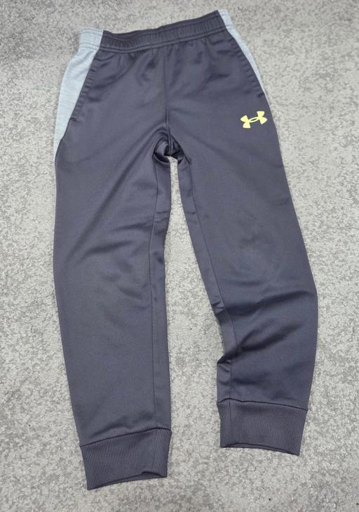  — Age 5-6 UNDER ARMOUR joggers