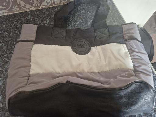  — Steve madden handbag