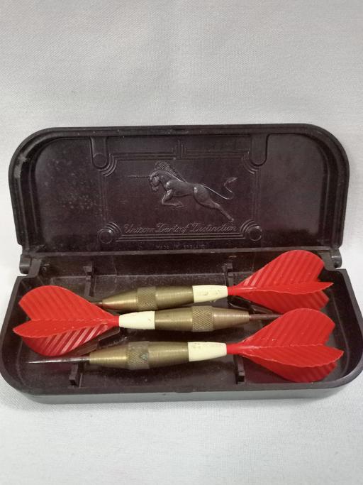  — VINTAGE UNICORN COLLECTABLE BRASS DARTS.