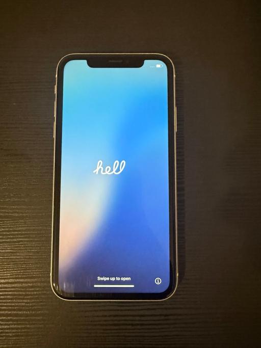  — iPhone XR - White 64GB