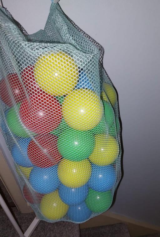  — Bag of Coloured pit Balls
hardly been used