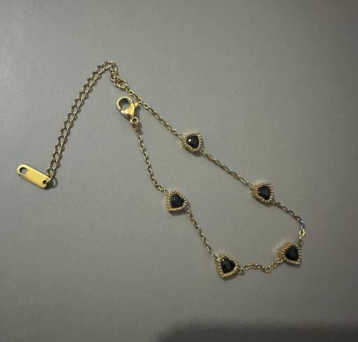  — Bracelet