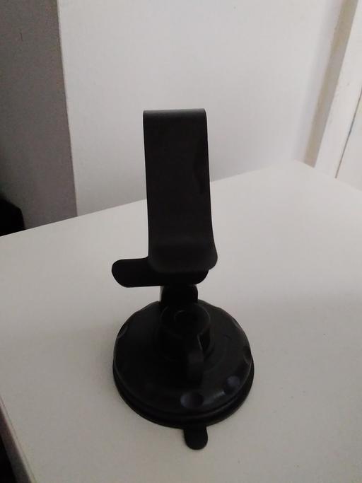  — phone stand for car
