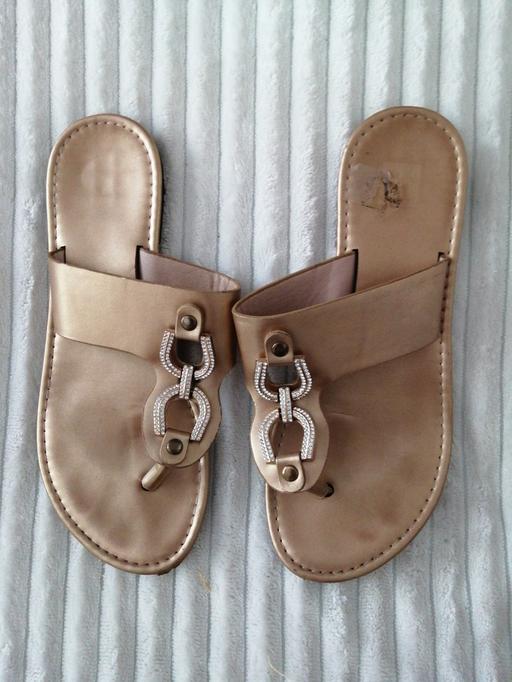  — ladies size *6*