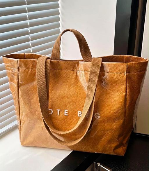  — tote bag