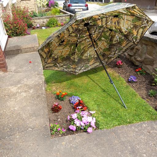  — New 72" Camo Umbrella,can be tilted .