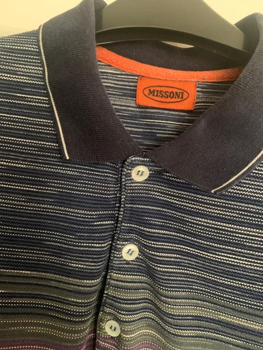  — Men’s missoni top
