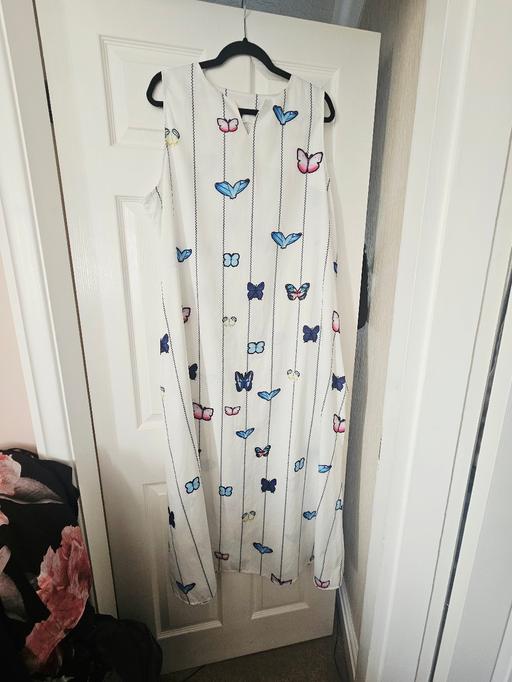  — Summer maxi dress, size 18/20..NEW