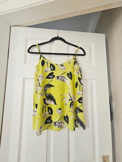  — Strappy summer top, size 10.