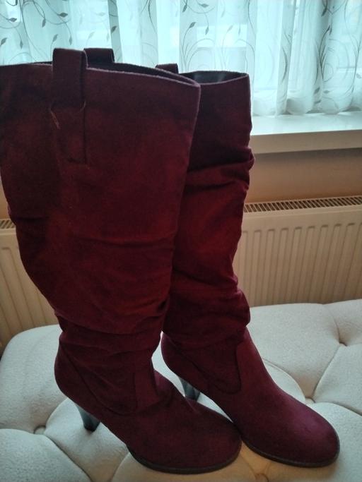  — Ladies Knee Length Boots