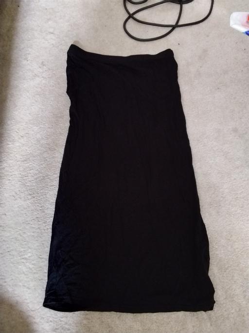  — Black long skirt