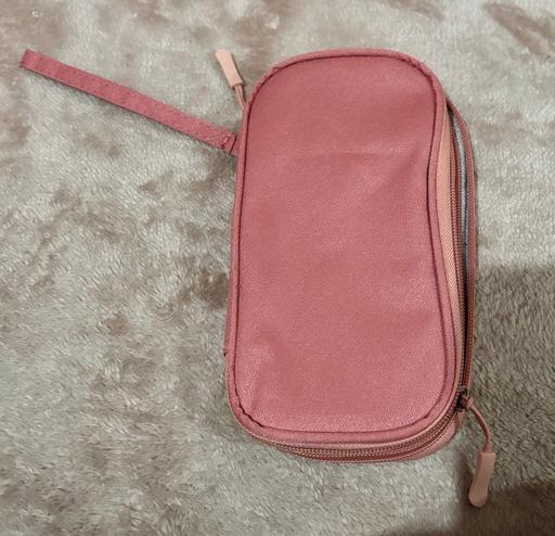  — New Mobile Phone Cable/Accessories Case